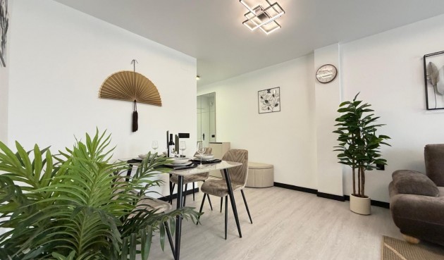 Resale - Apartment -
Torrevieja - Playa del Cura