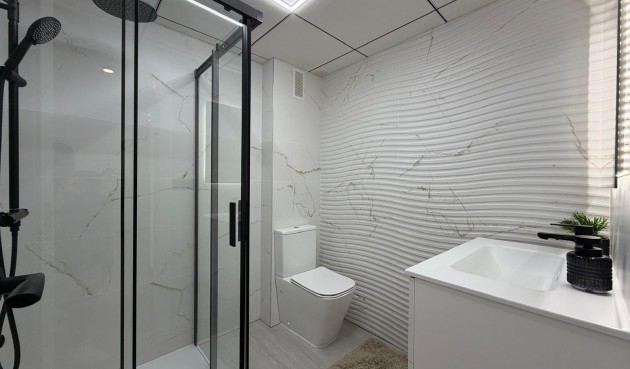 Resale - Apartment -
Torrevieja - Playa del Cura