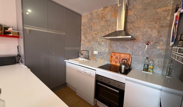 Resale - Bungalow -
Orihuela Costa - La Zenia