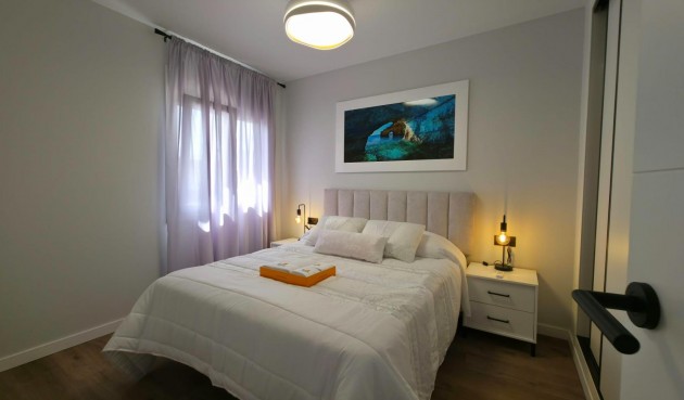 Resale - Bungalow -
Torrevieja - Zona Los Frutales