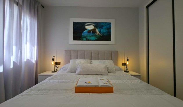 Resale - Bungalow -
Torrevieja - Zona Los Frutales