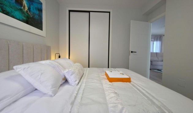 Resale - Bungalow -
Torrevieja - Zona Los Frutales