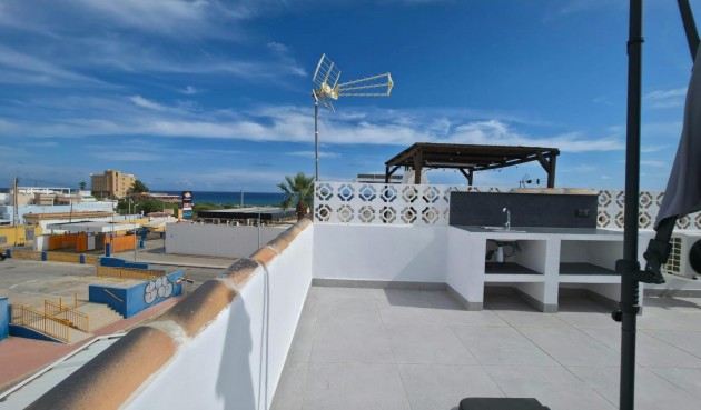 Resale - Bungalow -
Torrevieja - Zona Los Frutales