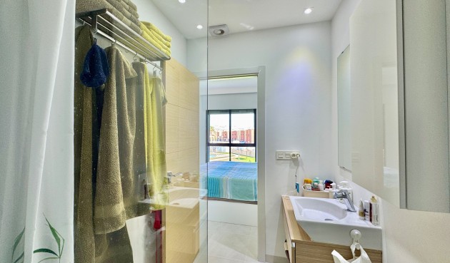 Reventa - Apartment -
Orihuela - Inland