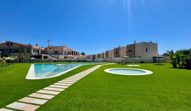 Reventa - Apartment -
Orihuela - Inland