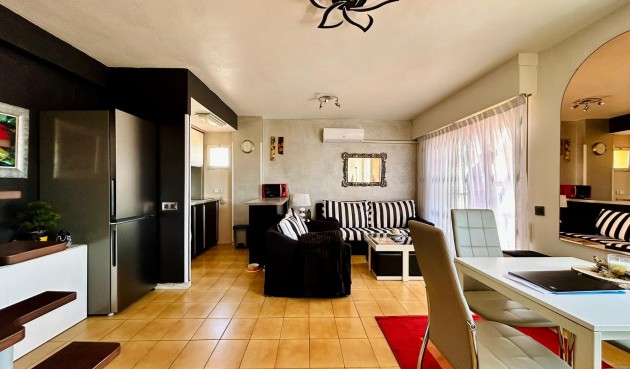 Resale - Apartment -
Torrevieja - Costa Blanca