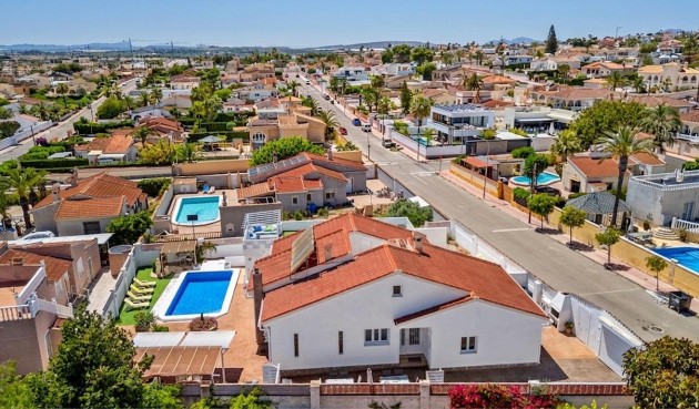Resale - Villa -
Ciudad Quesada - Costa Blanca