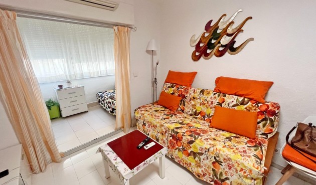 Resale - Apartment -
Guardamar del Segura - Centro