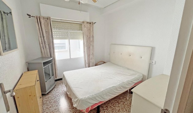Resale - Apartment -
Guardamar del Segura - Centro