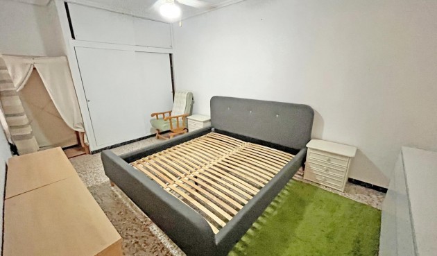 Resale - Apartment -
Guardamar del Segura - Centro