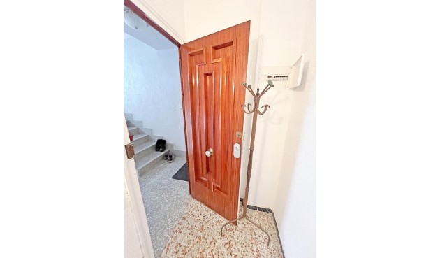 Resale - Apartment -
Guardamar del Segura - Centro