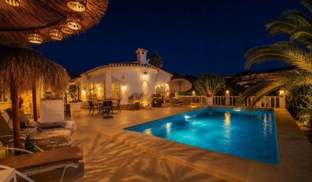 Resale - Villa -
Benissa - Costa Blanca