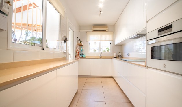 Resale - Villa -
Benissa - Costa Blanca