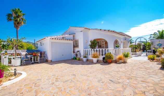Resale - Villa -
Benissa - Costa Blanca