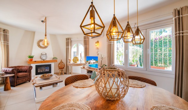 Resale - Villa -
Benissa - Costa Blanca