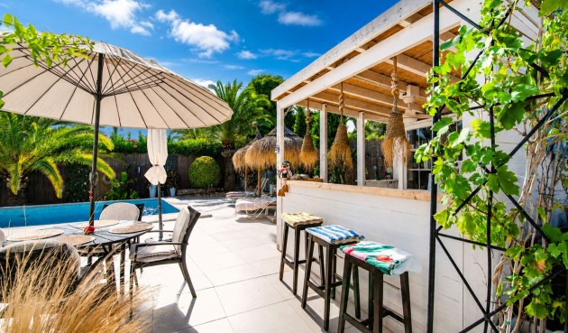 Resale - Villa -
Benissa - Costa Blanca