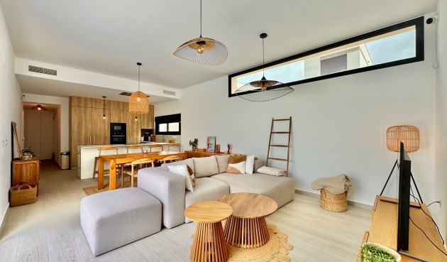 Resale - Villa -
Alicante - Costa Blanca