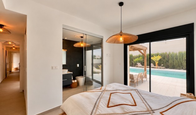 Resale - Villa -
Alicante - Costa Blanca