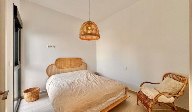 Resale - Villa -
Alicante - Costa Blanca
