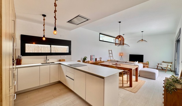 Resale - Villa -
Alicante - Costa Blanca