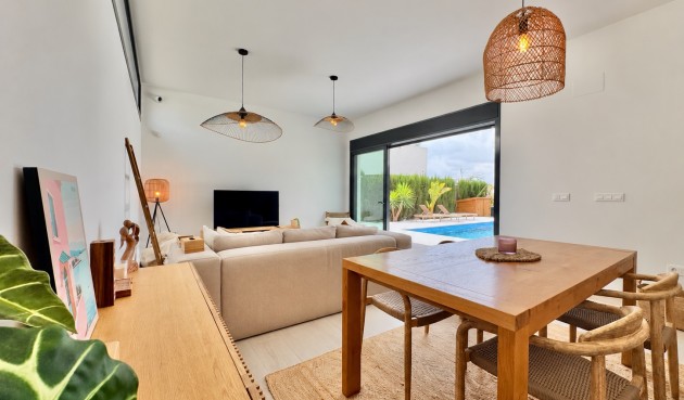 Resale - Villa -
Alicante - Costa Blanca