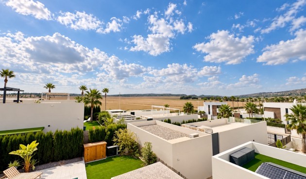 Resale - Villa -
Alicante - Costa Blanca