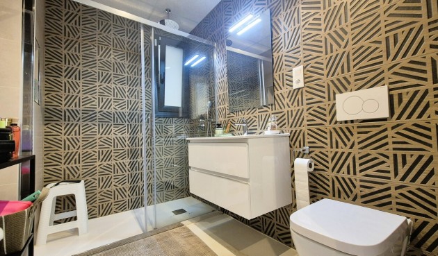 Resale - Apartment -
Playa Flamenca - Costa Blanca
