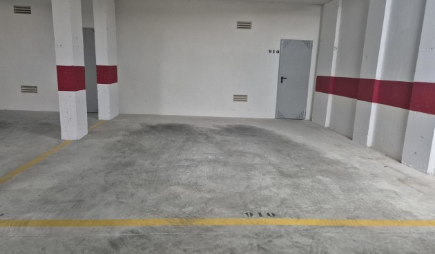 Resale - Apartment -
Playa Flamenca - Costa Blanca