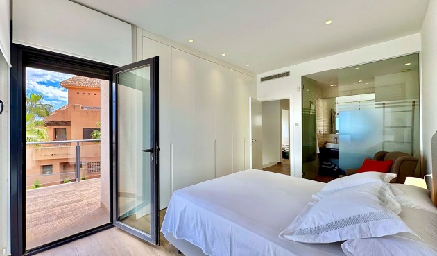 Resale - Villa -
San Miguel de Salinas - Bellavista