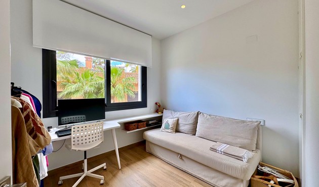 Resale - Villa -
San Miguel de Salinas - Bellavista