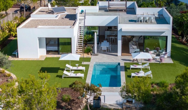 Resale - Villa -
Orihuela - Inland