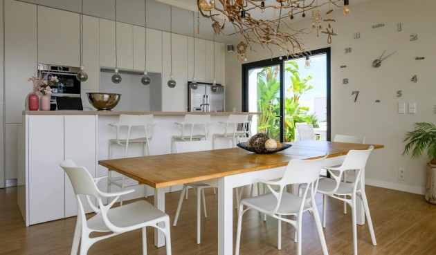 Resale - Villa -
Orihuela - Inland