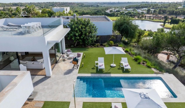 Resale - Villa -
Orihuela - Inland