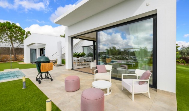 Resale - Villa -
Orihuela - Inland