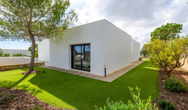 Resale - Villa -
Orihuela - Inland