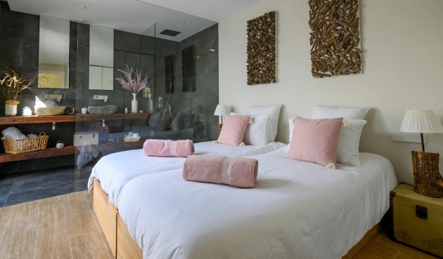 Resale - Villa -
Orihuela - Inland