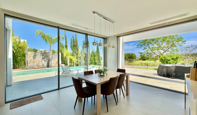 Resale - Villa -
Orihuela - Las Colinas Golf