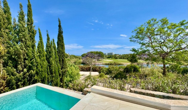 Resale - Villa -
Orihuela - Las Colinas Golf