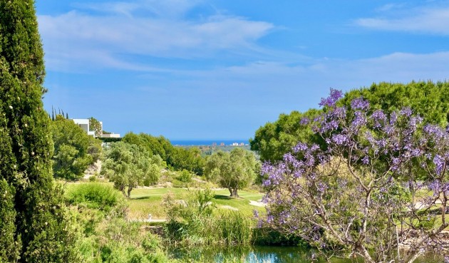 Resale - Villa -
Orihuela - Las Colinas Golf