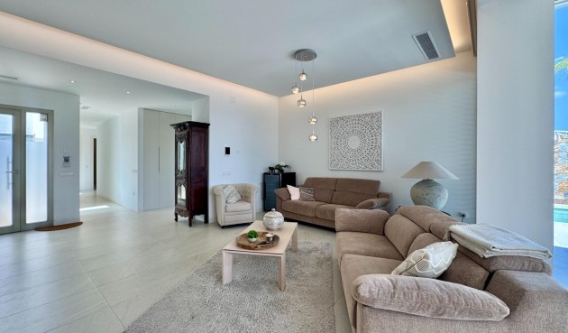 Resale - Villa -
Orihuela - Las Colinas Golf