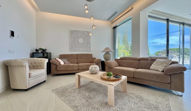 Resale - Villa -
Orihuela - Las Colinas Golf