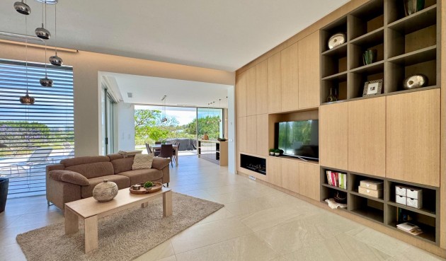 Resale - Villa -
Orihuela - Las Colinas Golf