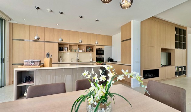 Resale - Villa -
Orihuela - Las Colinas Golf