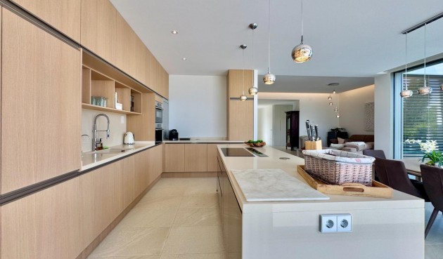 Resale - Villa -
Orihuela - Las Colinas Golf
