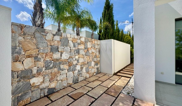 Resale - Villa -
Orihuela - Las Colinas Golf