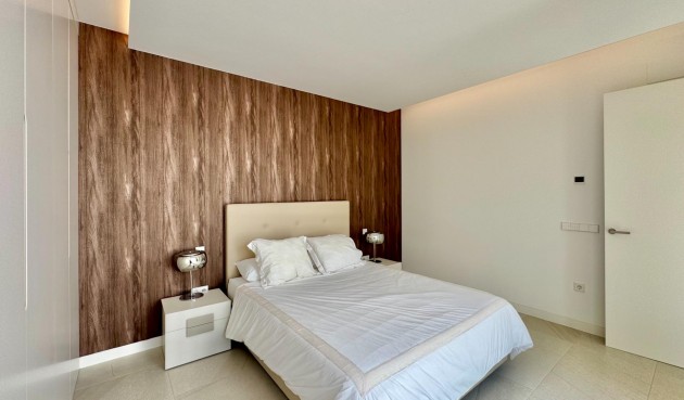 Resale - Villa -
Orihuela - Las Colinas Golf