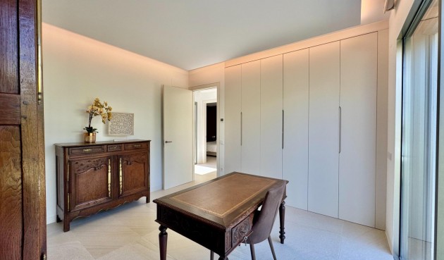 Resale - Villa -
Orihuela - Las Colinas Golf