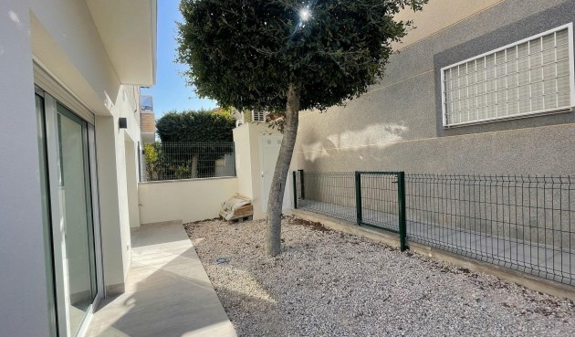 Brukt - Apartment -
Torrevieja - Torreblanca