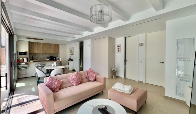 Resale - Villa -
San Miguel de Salinas - Blue Lagoon - Galán