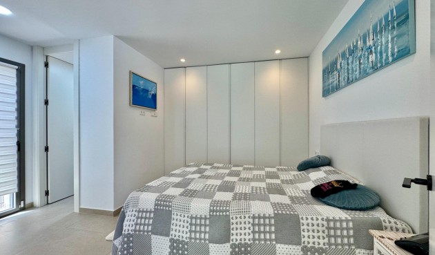 Resale - Villa -
San Miguel de Salinas - Blue Lagoon - Galán